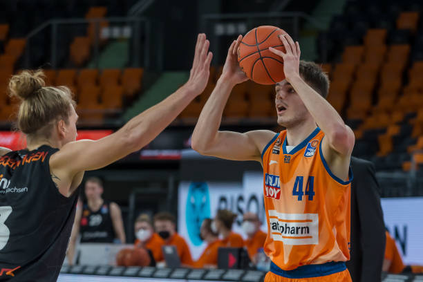 置给本土球 置给本土球