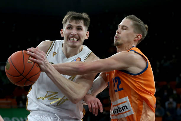 绿色眼睛 绿色眼睛