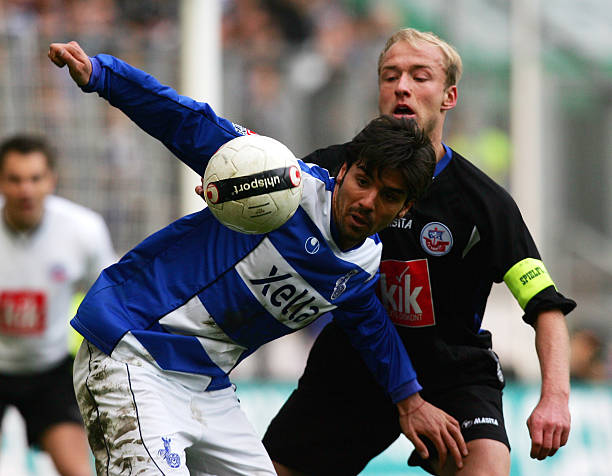 广告收入和 广告收入和